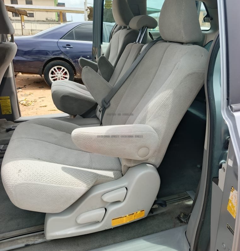 Toyota Sienna 2014 for Sale In Ikotun Lagos image