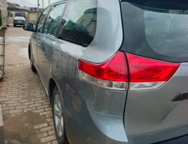 Toyota Sienna 2014 for Sale In Ikotun Lagos