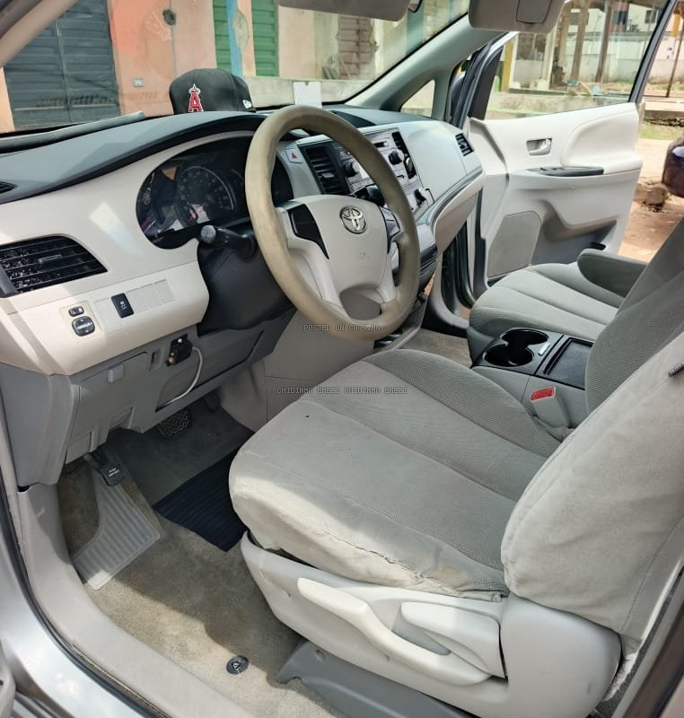 Toyota Sienna 2014 for Sale In Ikotun Lagos image