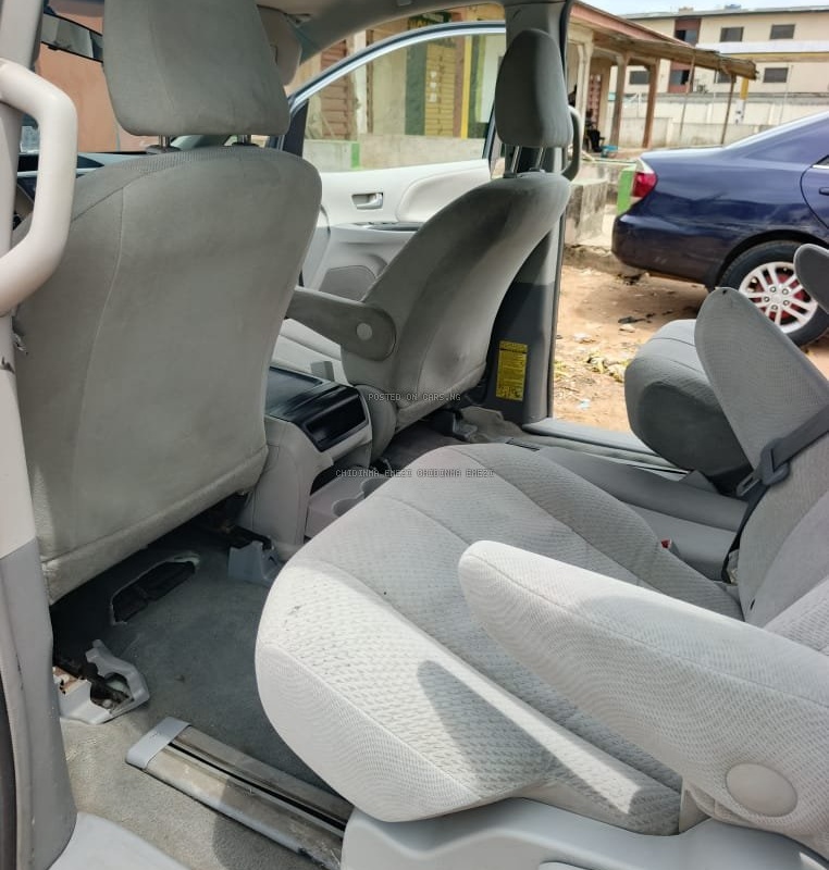 Toyota Sienna 2014 for Sale In Ikotun Lagos image