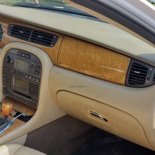 Jaguar  X-Type 2004 model for sale In Umuahia Abia State.