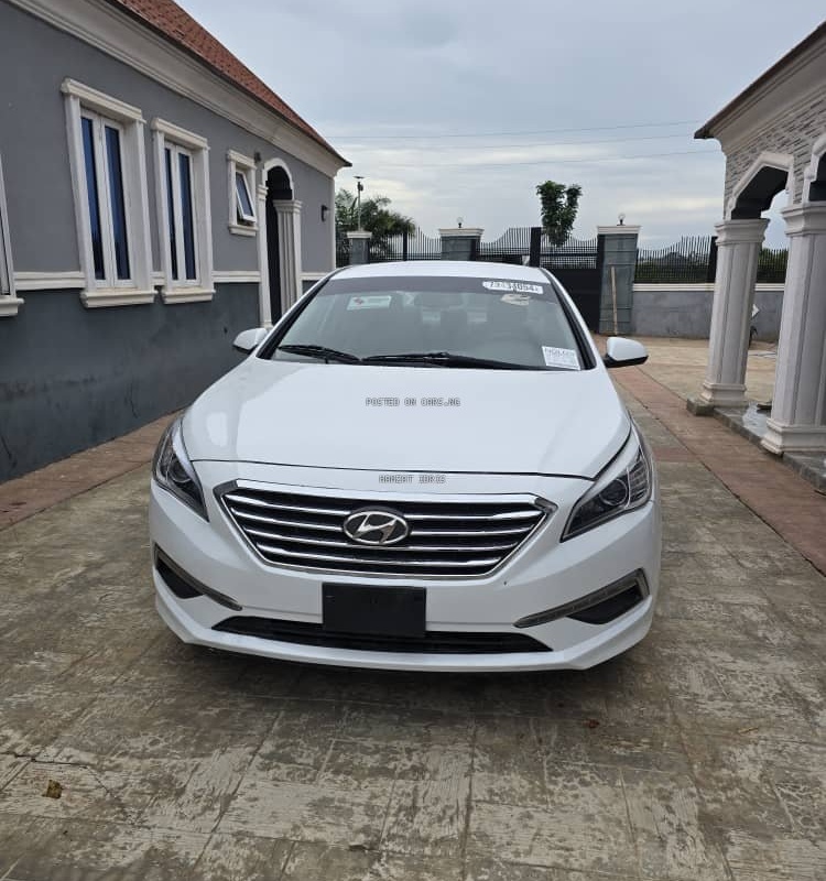 Foreign Used 2015 Hyundai sonata in Ibadan image
