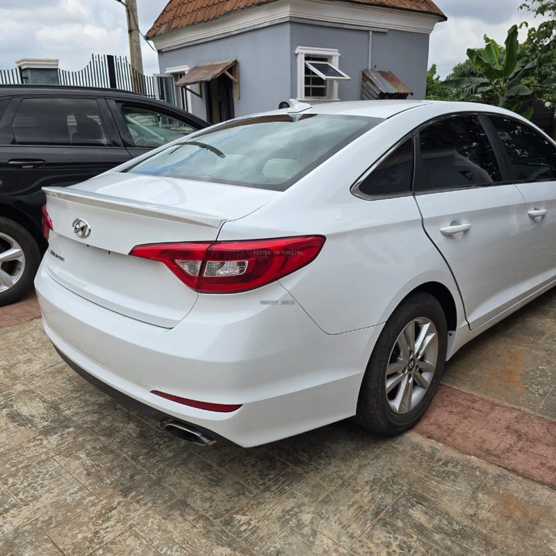 Foreign Used 2015 Hyundai sonata in Ibadan image