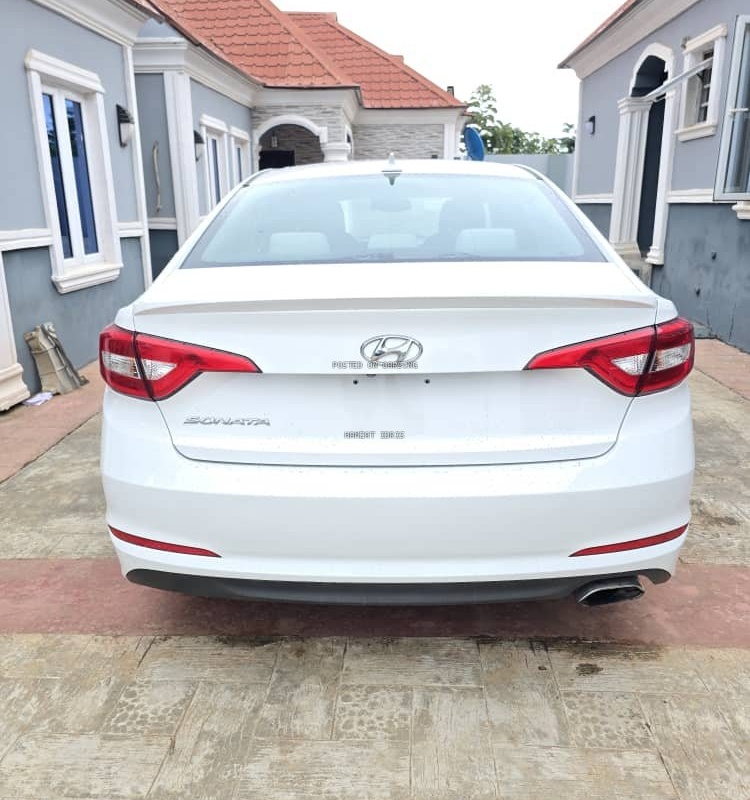 Foreign Used 2015 Hyundai sonata in Ibadan image