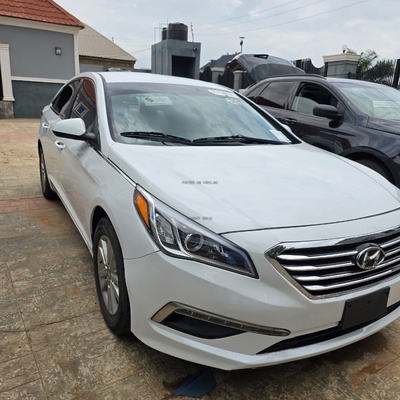 Foreign Used 2015 Hyundai sonata in Ibadan