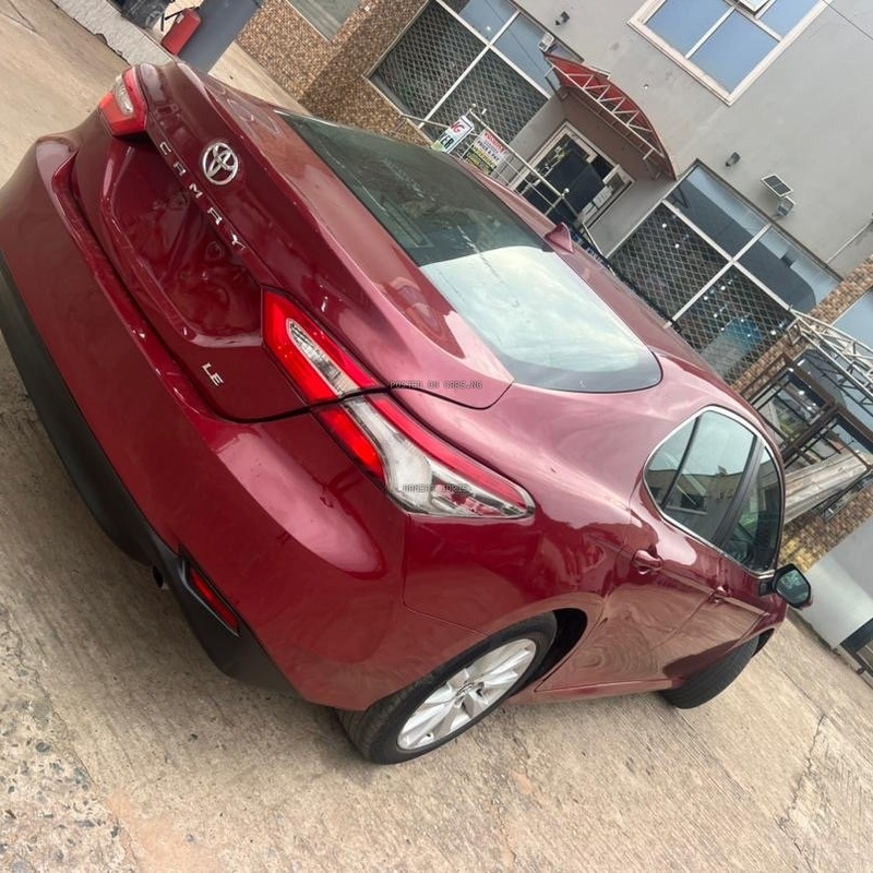 2020 Toyota Camry LE for Sale In Ibadan Oyo State image