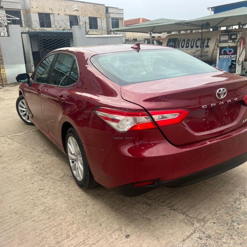 2020 Toyota Camry LE for Sale In Ibadan Oyo State image