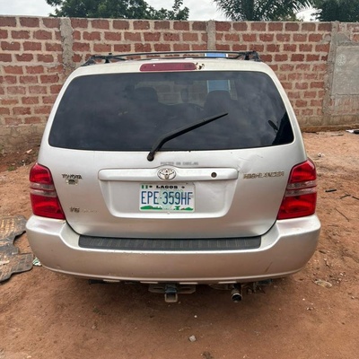 Nigerian Used Toyota Highlander 2003 in Ogun State