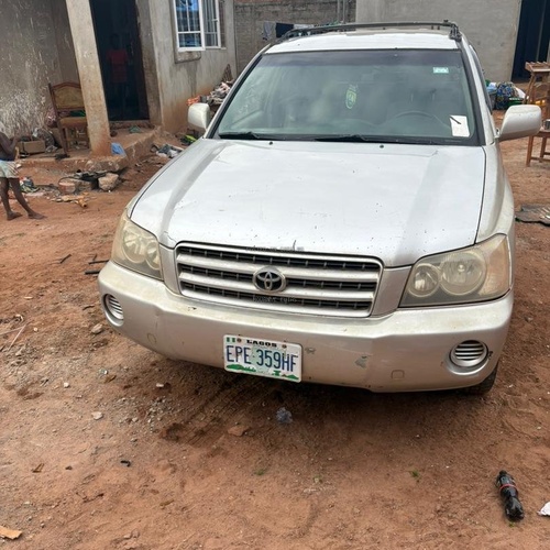 Nigerian Used Toyota Highlander 2003 in Ogun State