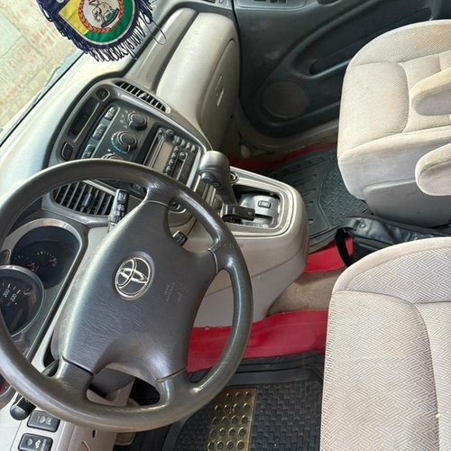 Nigerian Used Toyota Highlander 2003 in Ogun State