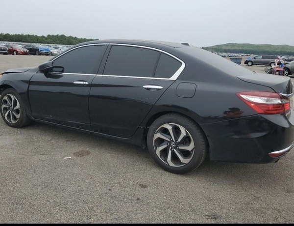 Foreign Used 2016 Honda Accord for Sale In Apapa Lagos