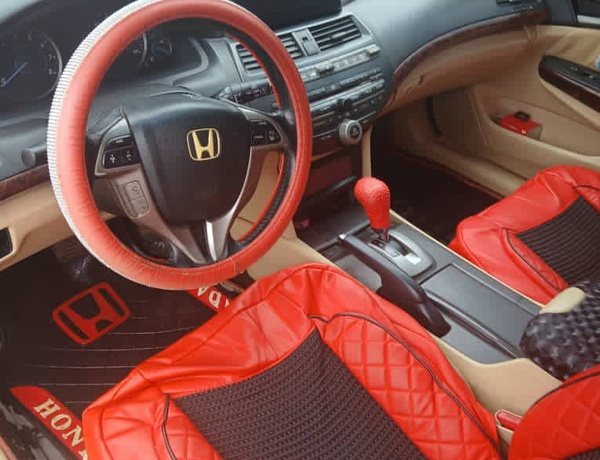 Honda crosstour 2010 available for sale in Ibadan