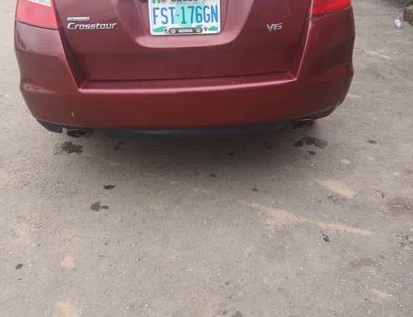 Honda crosstour 2010 available for sale in Ibadan