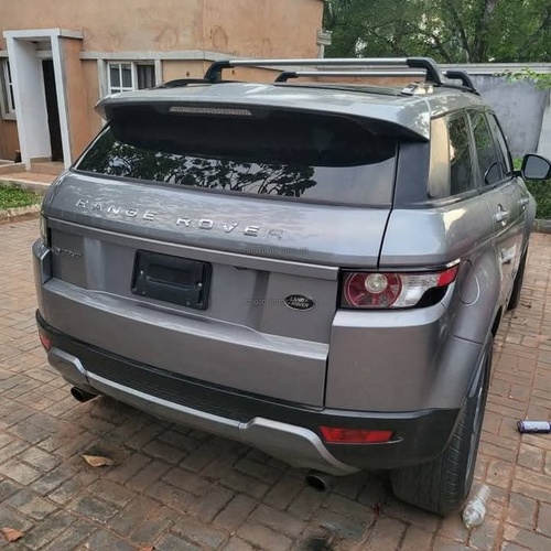 Range Rover Evoque 2015 4plug for Sale in Lagos