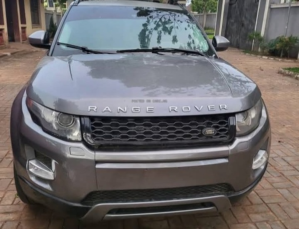 Range Rover Evoque 2015 4plug for Sale in Lagos
