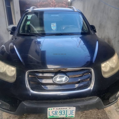 Hyundai Santa Fe 2011 for Sale In Apapa Lagos