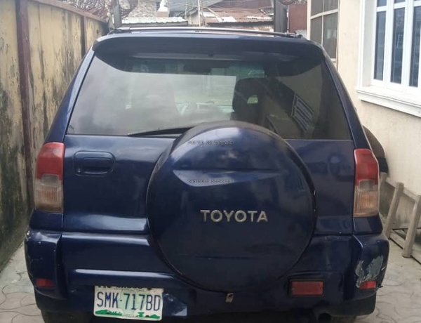 Toyota Rav4 2004 for sale in Lagos