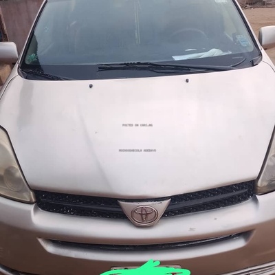 Toyota Sienna 2005 for Sale In Lagos