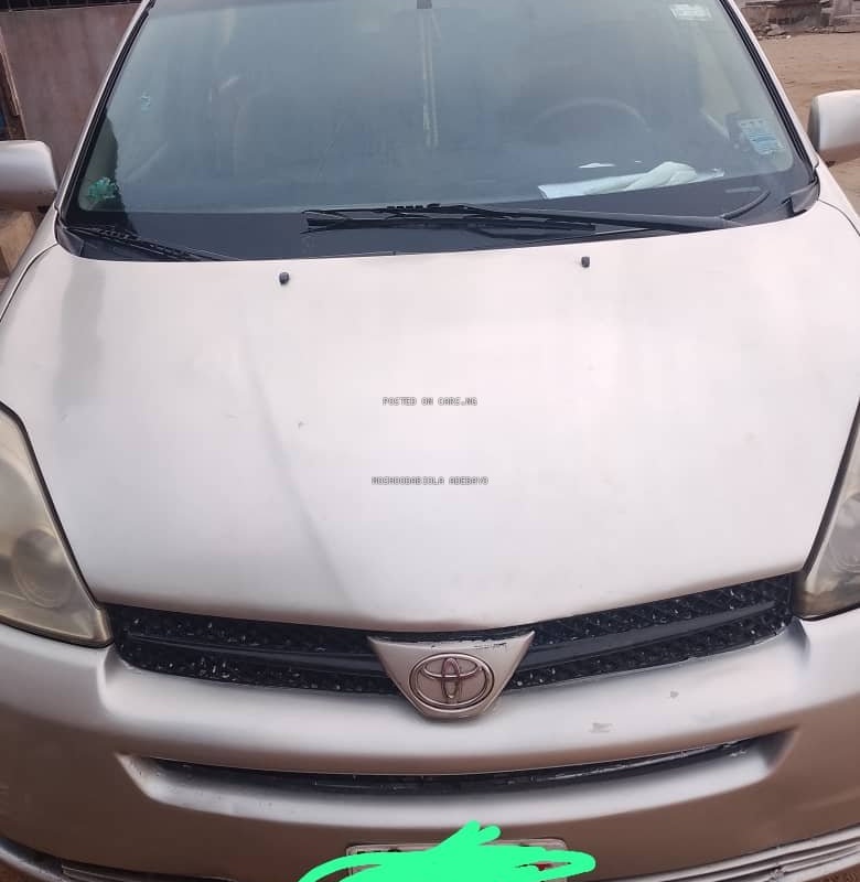 Toyota Sienna 2005 for Sale In Lagos image