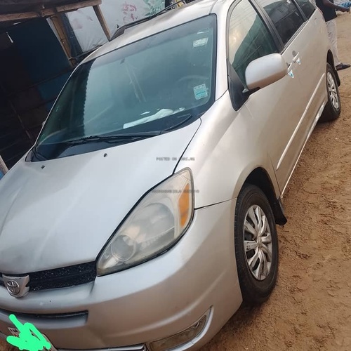 Toyota Sienna 2005 for Sale In Lagos