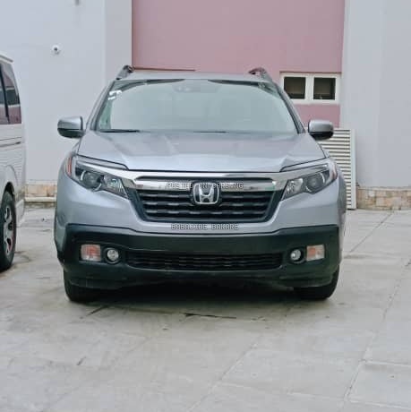 Foreign Used 2020 Honda Ridgeline Truck in Victoria Island Lagos