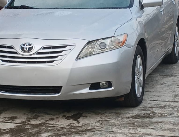 Foreign Used Toyota Camry 2009   XLE full option for Sale In Lagos