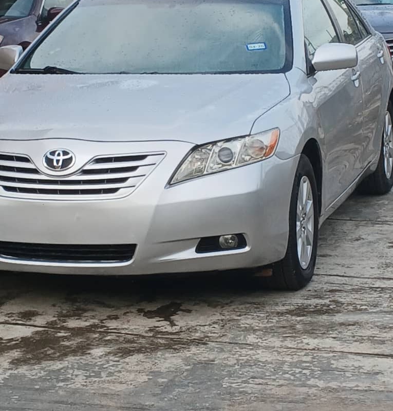Foreign Used Toyota Camry 2009   XLE full option for Sale In Lagos image