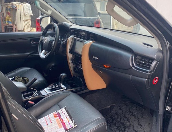 Clean Toyota Fortuner 2017 for Sale in Yaba Lagos