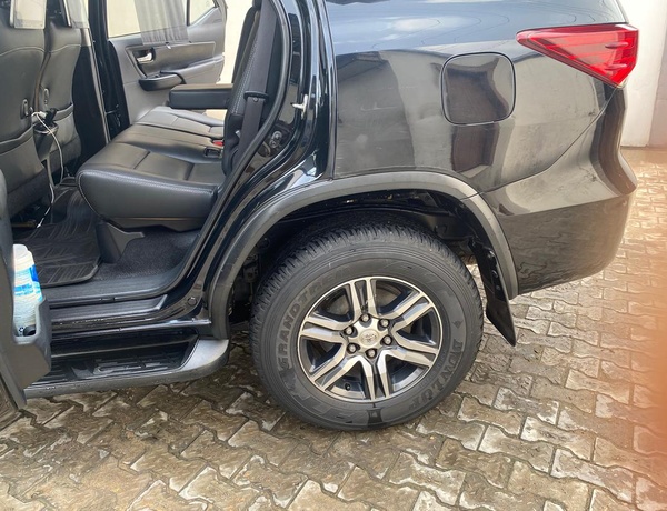 Clean Toyota Fortuner 2017 for Sale in Yaba Lagos