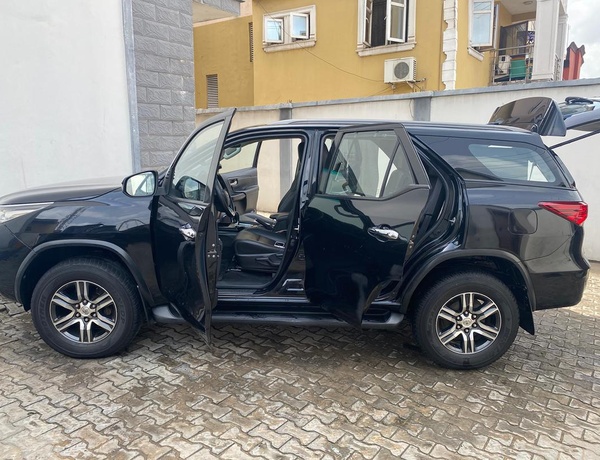 Clean Toyota Fortuner 2017 for Sale in Yaba Lagos