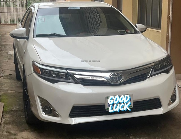 2014 Toyota Camry Hybrid for Sale In Lagos