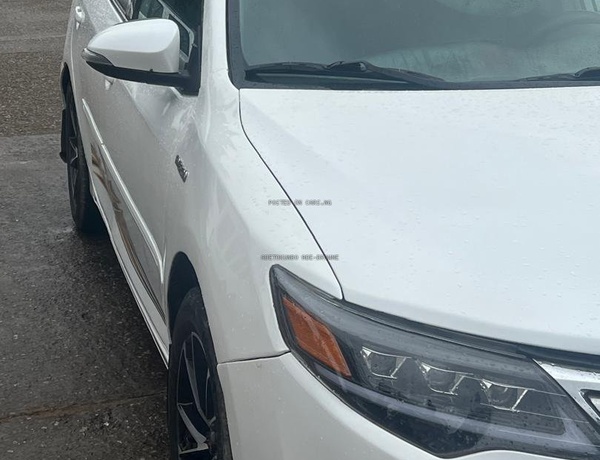 2014 Toyota Camry Hybrid for Sale In Lagos