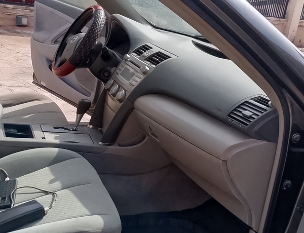 CLEAN TOYOTA CAMRY 2008 FOR SALE IN OYO