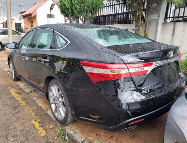 Foreign Used 2015 Toyota Avalon for Sale in Ikeja Lagos