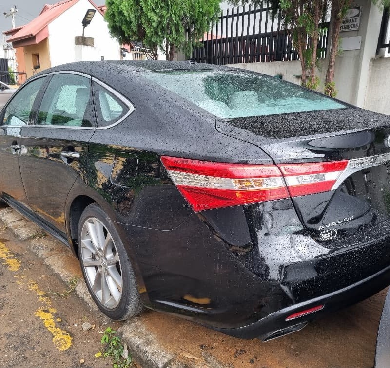Foreign Used 2015 Toyota Avalon for Sale in Ikeja Lagos image