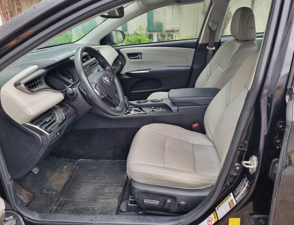 Foreign Used 2015 Toyota Avalon for Sale in Ikeja Lagos