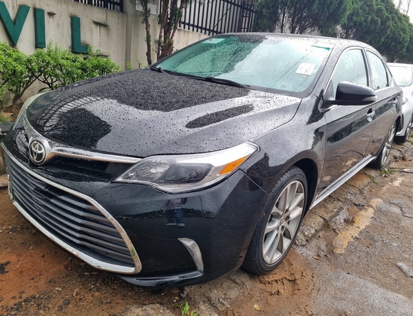 Foreign Used 2015 Toyota Avalon for Sale in Ikeja Lagos