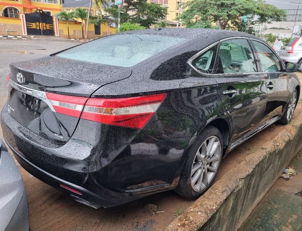 Foreign Used 2015 Toyota Avalon for Sale in Ikeja Lagos