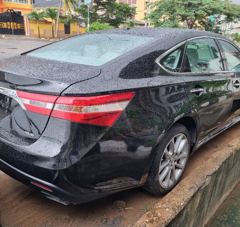 Foreign Used 2015 Toyota Avalon for Sale in Ikeja Lagos image
