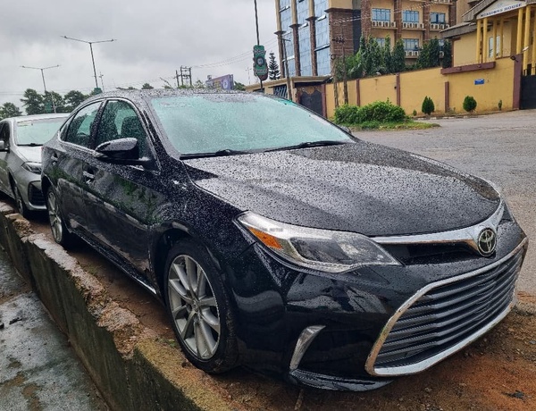 Foreign Used 2015 Toyota Avalon for Sale in Ikeja Lagos