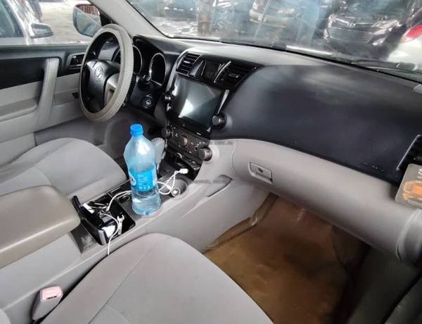 Toyota Highlander 2008 for Sale In Lagos