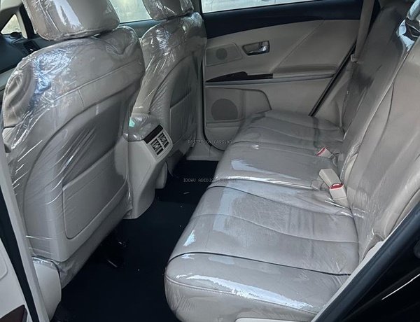 2011 Toyota Venza (Accident Free) for Sale In Alimosho Lagos 