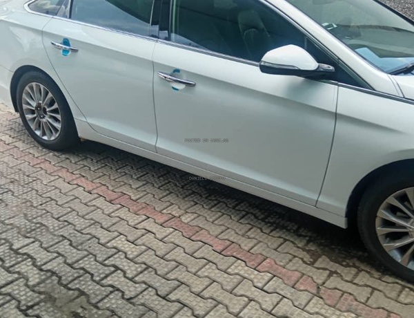 HYUNDAI SONATA 2015 MODEL FOR SALE IN ABUJA