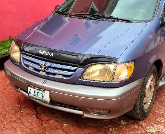 Toyota Sienna 2002 for Sale In Sagamu Ogun state