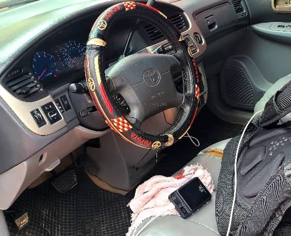 Toyota Sienna 2002 for Sale In Sagamu Ogun state