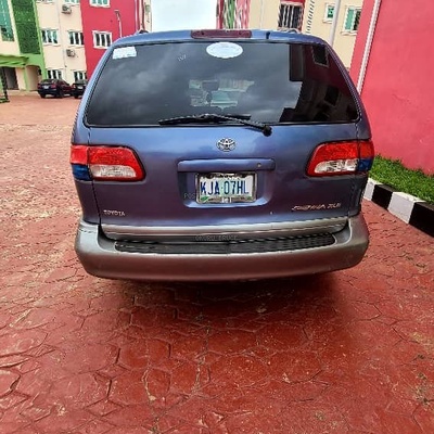 Toyota Sienna 2002 for Sale In Sagamu Ogun state