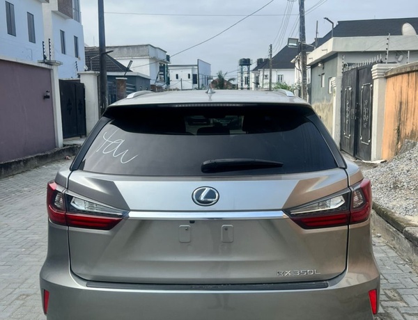 Lexus Rx350L 2018 for Sale in Lagos