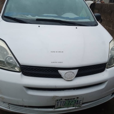 2007 Toyota Sienna for Sale In Abeokuta Ogun State