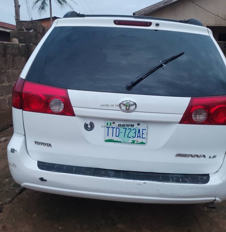 2007 Toyota Sienna for Sale In Abeokuta Ogun State image