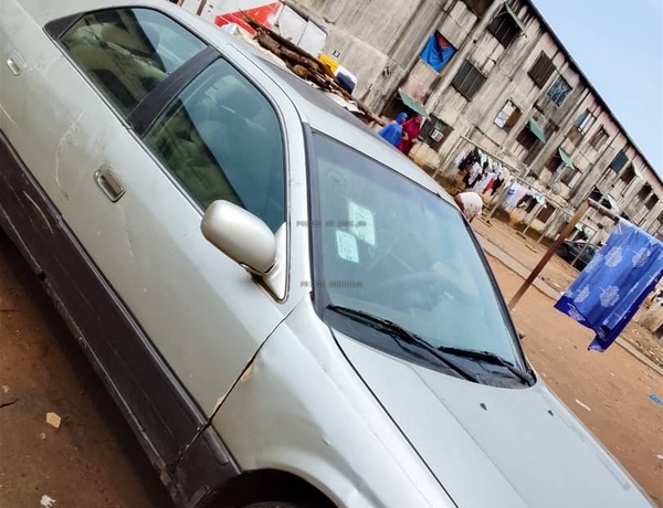 Toyota Camry Tinny light 2001 for Sale In ikeja Lagos